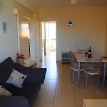 Apartment A Stone's Throw From Everything