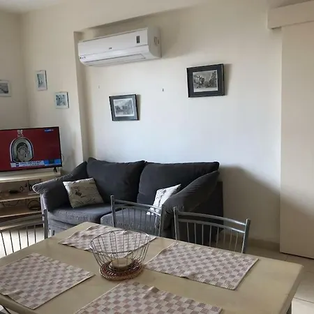 A Stone's Throw From Everything Apartamento