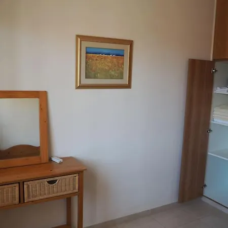 A Stone's Throw From Everything Apartment *