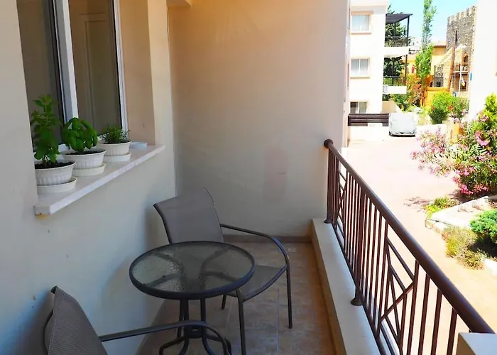 A Stone's Throw From Everything Apartmán Paphos