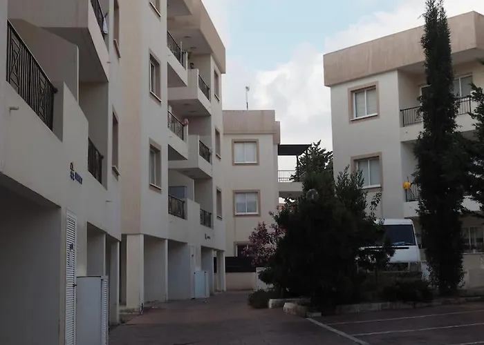 A Stone's Throw From Everything Διαμέρισμα Πάφος